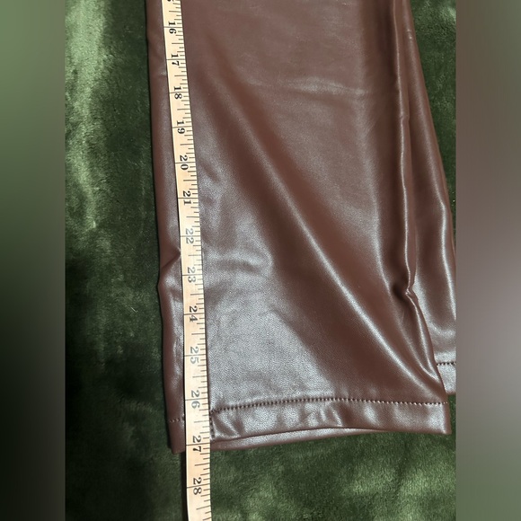 Abercrombie Vegan Leather cross-waist dad pants - Picture 3 of 5